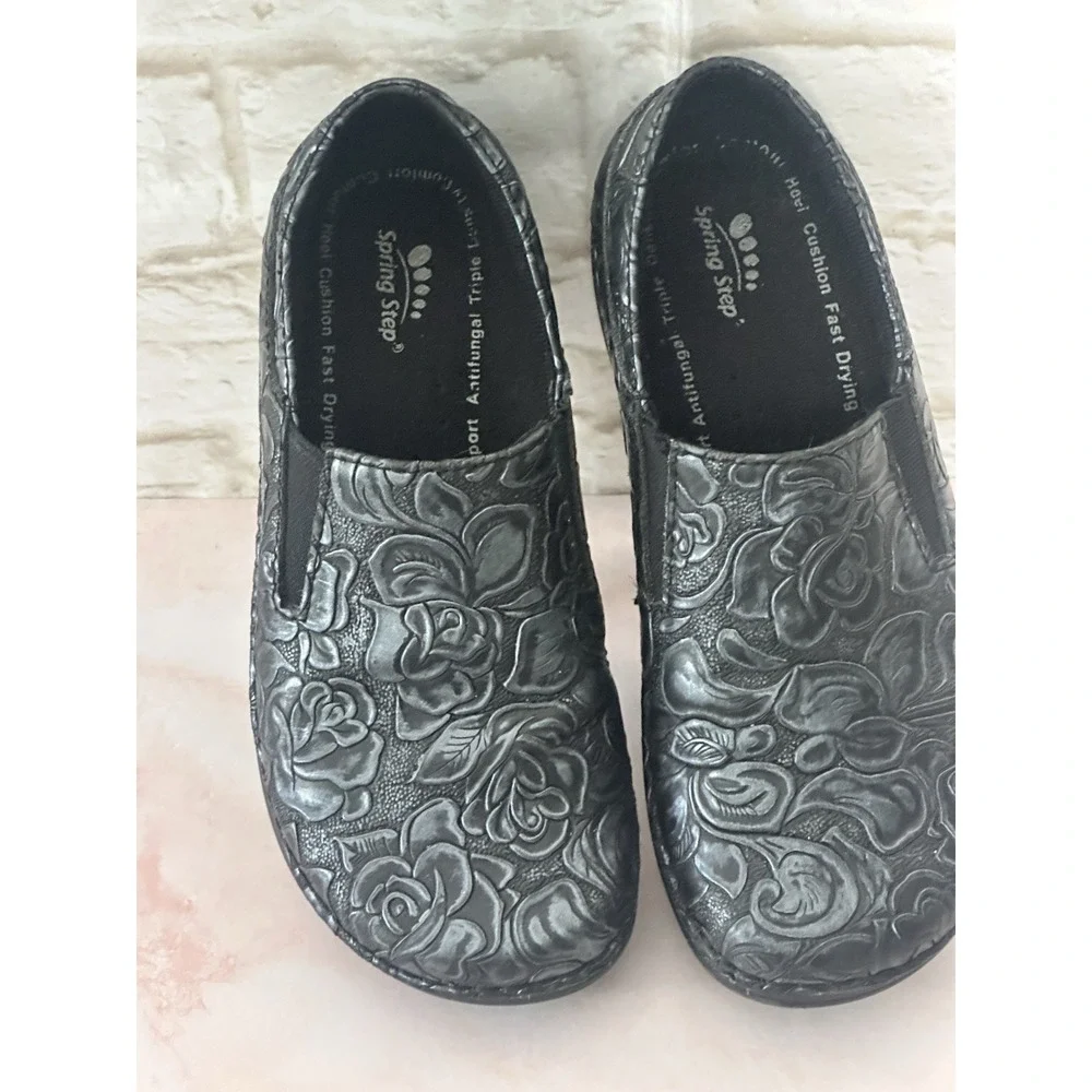 Spring‎ Step Professional Manila slip-on shoes in black embossed leather (6M)